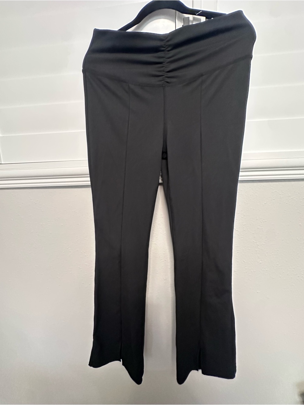 TITIN Ruched V-Front Flare Yoga Pants